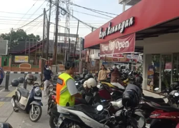 Bapenda Bontang Bidik Retribusi Parkir Kopi Kenangan Rp4–6 Juta per Bulan, Tak Tercapai Siap Dievaluasi