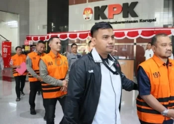 OTT KPK di Pemalang; Bupati Anom Widiyantoro dan Staf KPK Jadi Tersangka