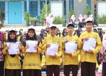 Rp24,27 Miliar Digelontorkan, Tas hingga Buku Gratis Siswa Bontang Mulai Berdatangan