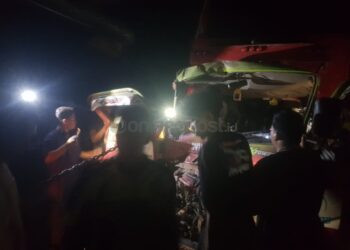Empat Truk Kecelakaan di Jalan Poros Bontang, Evakuasi Berlangsung hingga Dini Hari