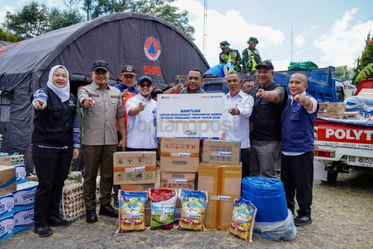 Pupuk Kaltim menyalurkan bantuan logistik dan kebutuhan mendesak bagi masyarakat terdampak gempa di Kabupaten Manggarai, NTT.