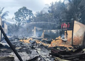 Bengkel di Jalan Poros Bontang-Kutim Terbakar, Satu Orang Alami Luka Saat Selamatkan Barang