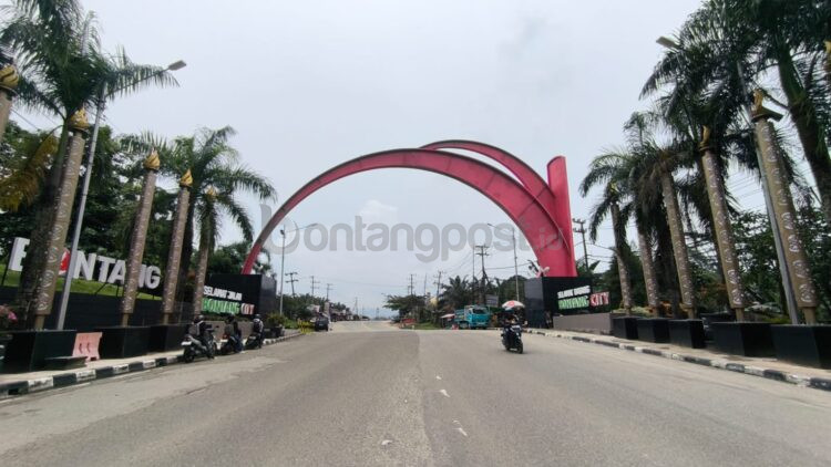 BMKG sempat memprediksi hujan di Bontang, namun prediksi berubah menjadi berawan hingga cerah. Warga kembali gagal mendapat hujan. (Nasrullah/Bontang Post)