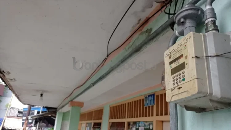 Sambungan jargas dari proyek pemasangan baru ini di beberapa titik sudah langsung beroperasional. FOTO: ADIEL KUNDHARA/KP
