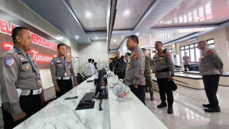 Kapolda Kaltim Endar Priantoro saat kunjungan kerja ke Polres Bontang, Kamis (10/9/2026). (Dwi Kurniawan Nugroho/Bontang Post)