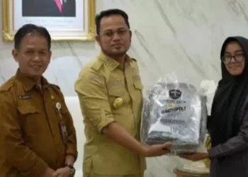 BPK Ungkap Masalah Seragam Gratispol Kaltim, Ratusan Siswa Tak Kebagian